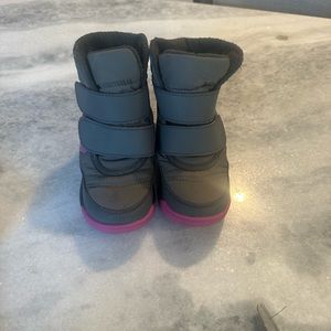 Sorel toddler boots size 9